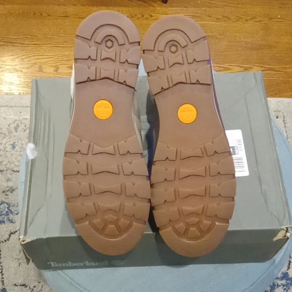 Timberland women's boots-NEW - Picture 2 of 7